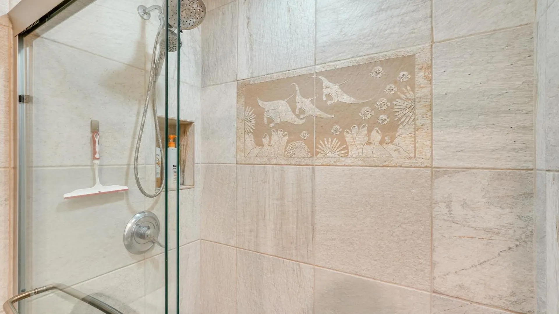 Apartment Living Aloha A Quiet Condo With Step-Free Access! Kailua-Kona
